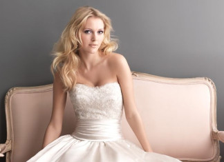 Sitting Pretty -18 Stylish Bridal Sittings