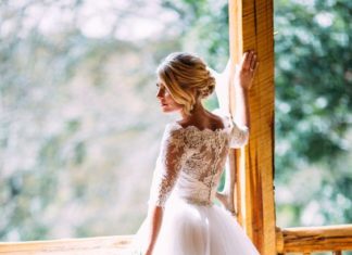 10 Times We Fell in LOVE With Long Sleeve Wedding Gowns