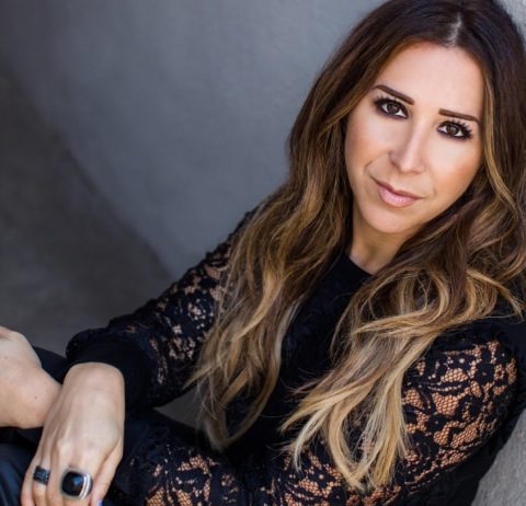 INTERVIEW with Tara Dowburd from Make-Up Therapy